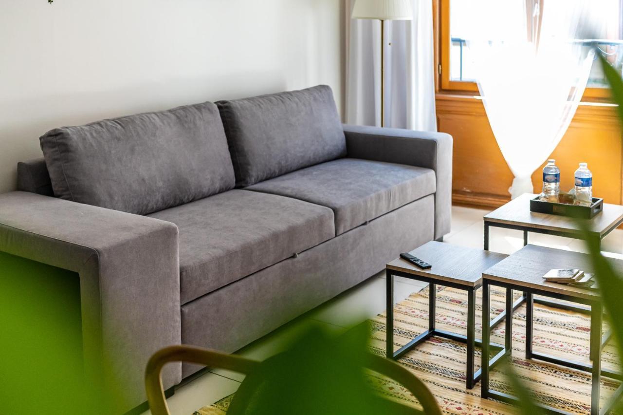Le Georges Apartment Montbeliard Bagian luar foto